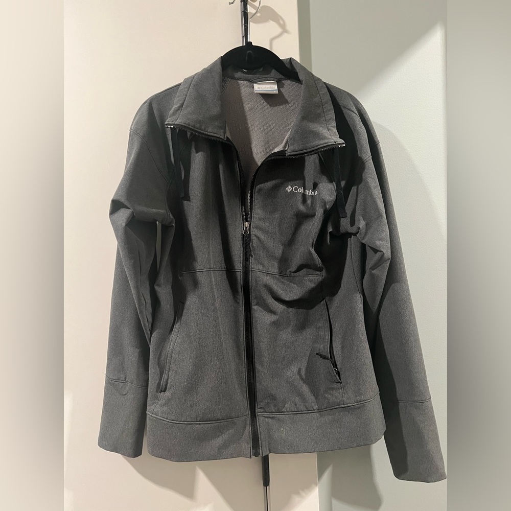 Columbia Zip Up Jacket, size small
